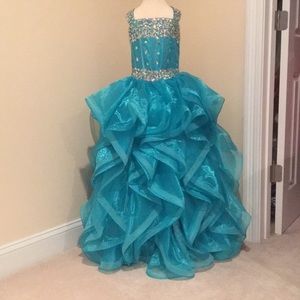 Pageant dress